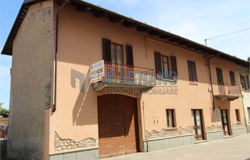 Spazioso appartamento in centro con giardino, ideale per famiglie
